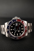 Bild in Galerie-Betrachter laden, Rolex GMT-Master II 126710BLRO Box + og. Papiere Pepsi 40mm
