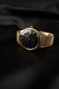 Load image into Gallery viewer, Omega Constellation 168005 Rare Black Pie Pan Dial
