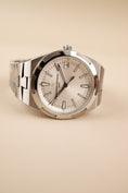 Load image into Gallery viewer, Vacheron Constantin Overseas 4520V/210A-B126 Box + og. Papiere Silver Dial 41mm 4520V
