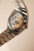 Load image into Gallery viewer, Vacheron Constantin Overseas 4520V/210A-B126 Box + og. Papiere Silver Dial 41mm 4520V
