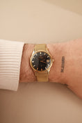 Load image into Gallery viewer, Omega Constellation 168005 Rare Black Pie Pan Dial
