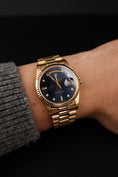 Bild in Galerie-Betrachter laden, Rolex Day Date 36mm 18238 Box + og. Papiere Yellow Gold, Blue Dia Dial
