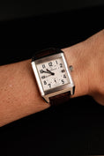 Bild in Galerie-Betrachter laden, Jaeger-LeCoultre Reverso Squadra GMT 230877 Box + og. Papiere
