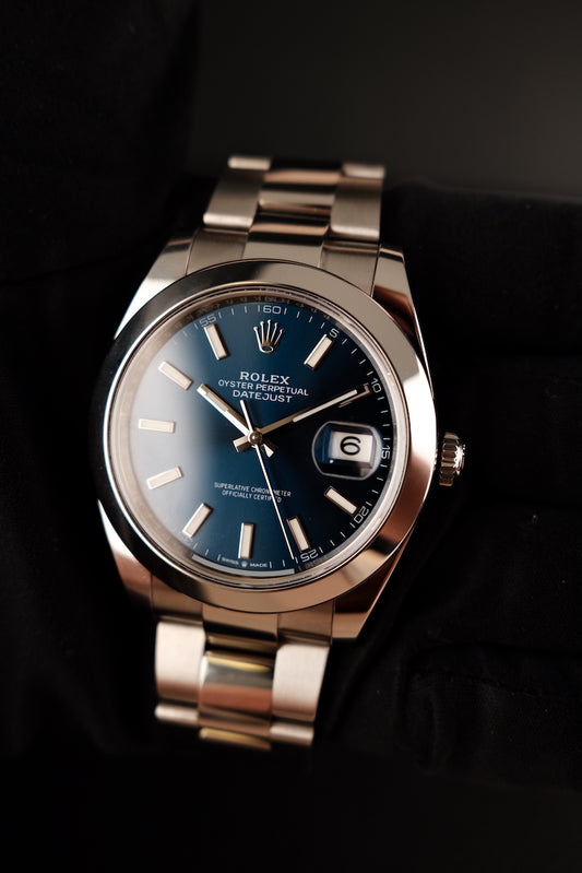 Rolex Datejust 41mm 126300 Box + og. Papiere Blue Dial Oyster Smooth Bezel