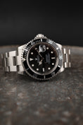 Bild in Galerie-Betrachter laden, Rolex Submariner Date  16610 Box + og. Papiere 16610 T D-Serial 2005
