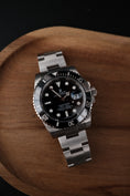 Bild in Galerie-Betrachter laden, Rolex Submariner Date 116610LN Box + og. Papiere First Buyer's Invoice, LC100
