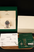 Charger l'image dans la visionneuse de la galerie, Rolex GMT-Master II "Pepsi" 126710BLRO Box + og. Papiere Jubilee, LC100, New, First Buyer's Invoice
