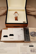 Load image into Gallery viewer, Glashütte PanoMaticDate 9001010104 Box + og. Papiere 18K Rose Gold, First Buyer's Invoice, German Delivered, Glashütte Service 2023
