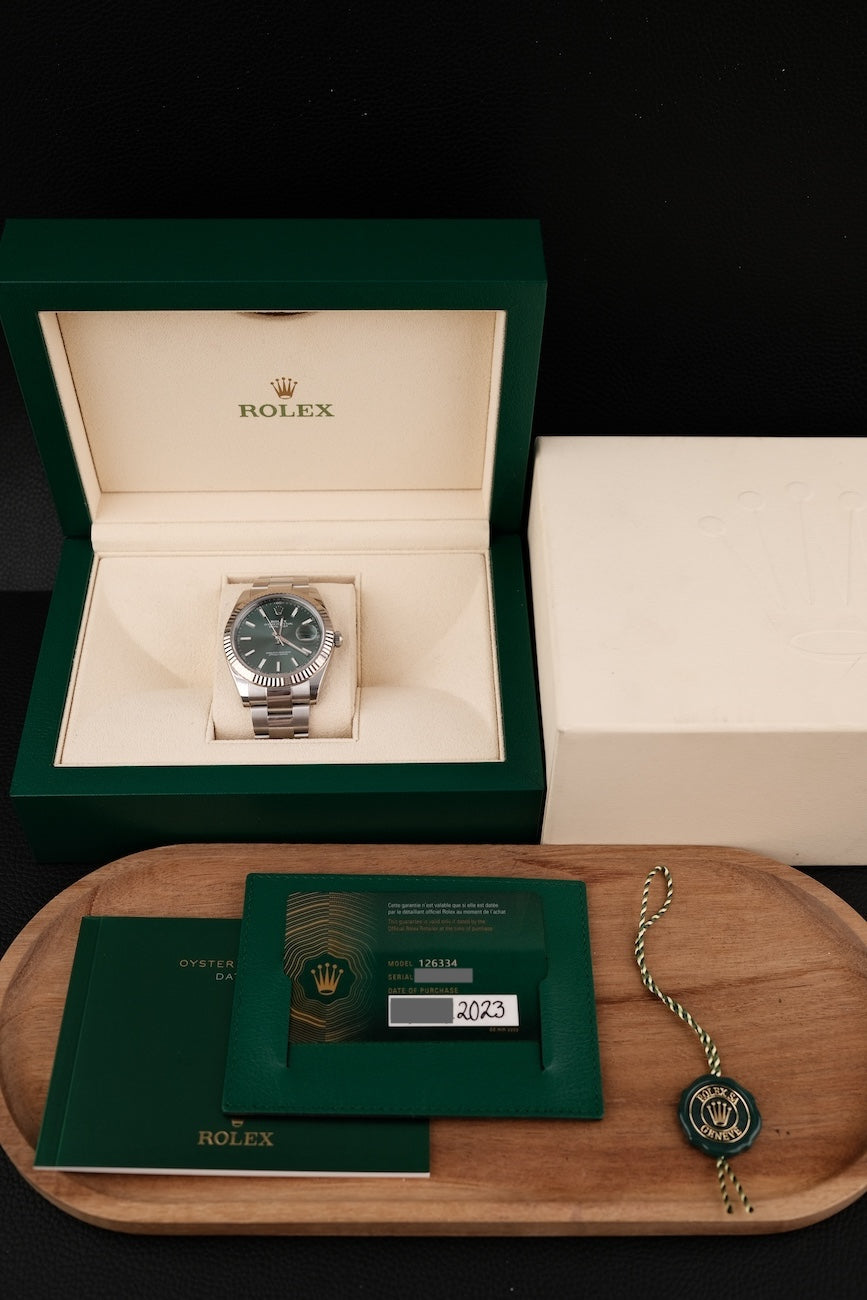 Rolex Datejust 41 Mintgreen 126334 Box + og. Papiere Oyster