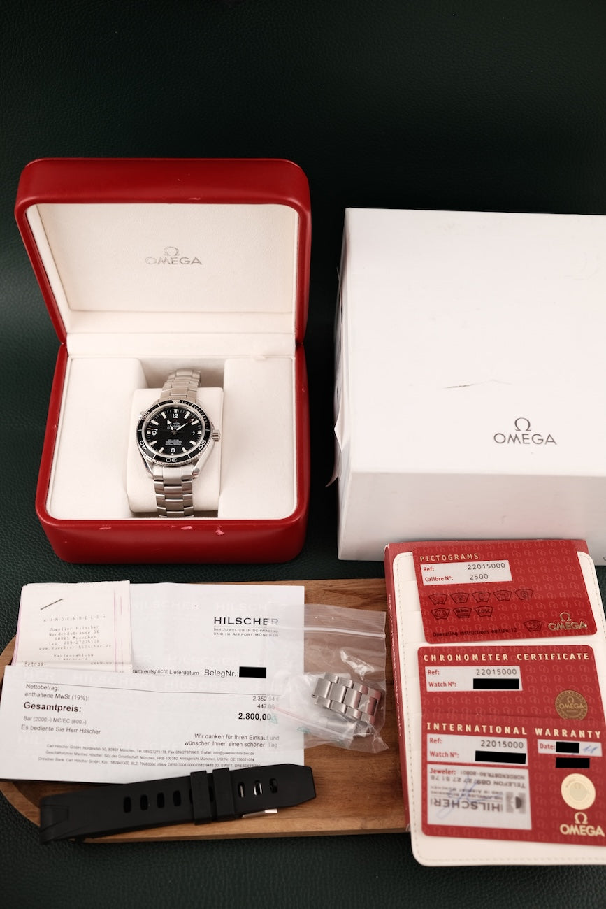 Omega Seamaster Planet Ocean 22015000  Box + og. Papiere 42mm, German First Buyer's Invoice, SERVICED