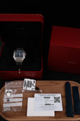 Carica l'immagine nel visualizzatore della galleria, Cartier Santos WSSA0071 Box + og. Papiere Blue Dial, 2024
