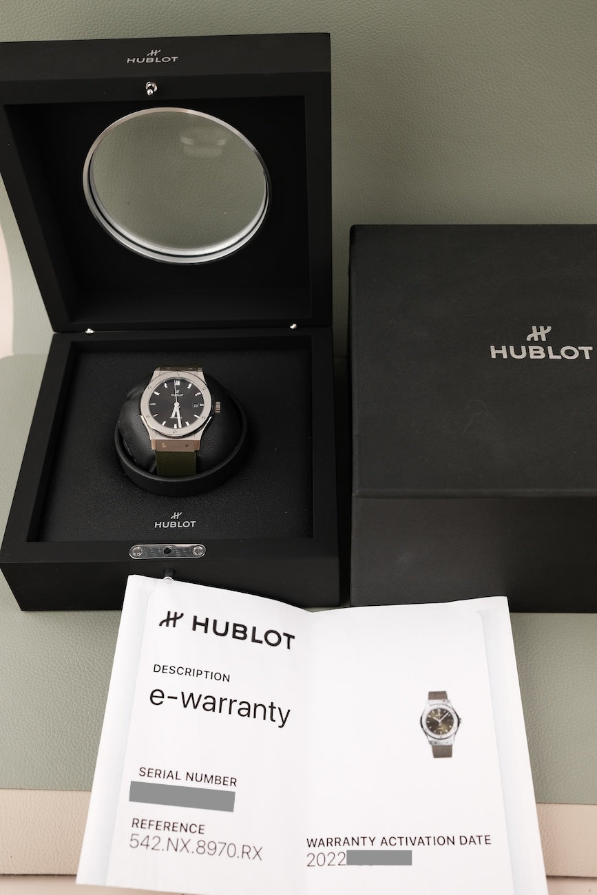 Hublot Hublot Classic Fusion  542NX8970RX Box + og. Papiere Titanium Green 42mm