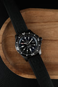 Bild in Galerie-Betrachter laden, Breitling Superocean 44 M1739313/BE92 Box + og. Papiere Special Black Diver Strap, LC DE, Serviced
