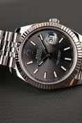 Bild in Galerie-Betrachter laden, Rolex Datejust 41 126334 Box + og. Papiere Grey Rhodium, LC100
