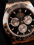 Carica l'immagine nel visualizzatore della galleria, Rolex Daytona 126515LN Box + og. Papiere Rosegold Oysterflex Black Dial NEW
