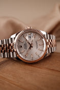 Cargar la imagen en la vista de la galería, Rolex Datejust 36 Rose Steel 126231 Box + og. Papiere Silver Motif Dial
