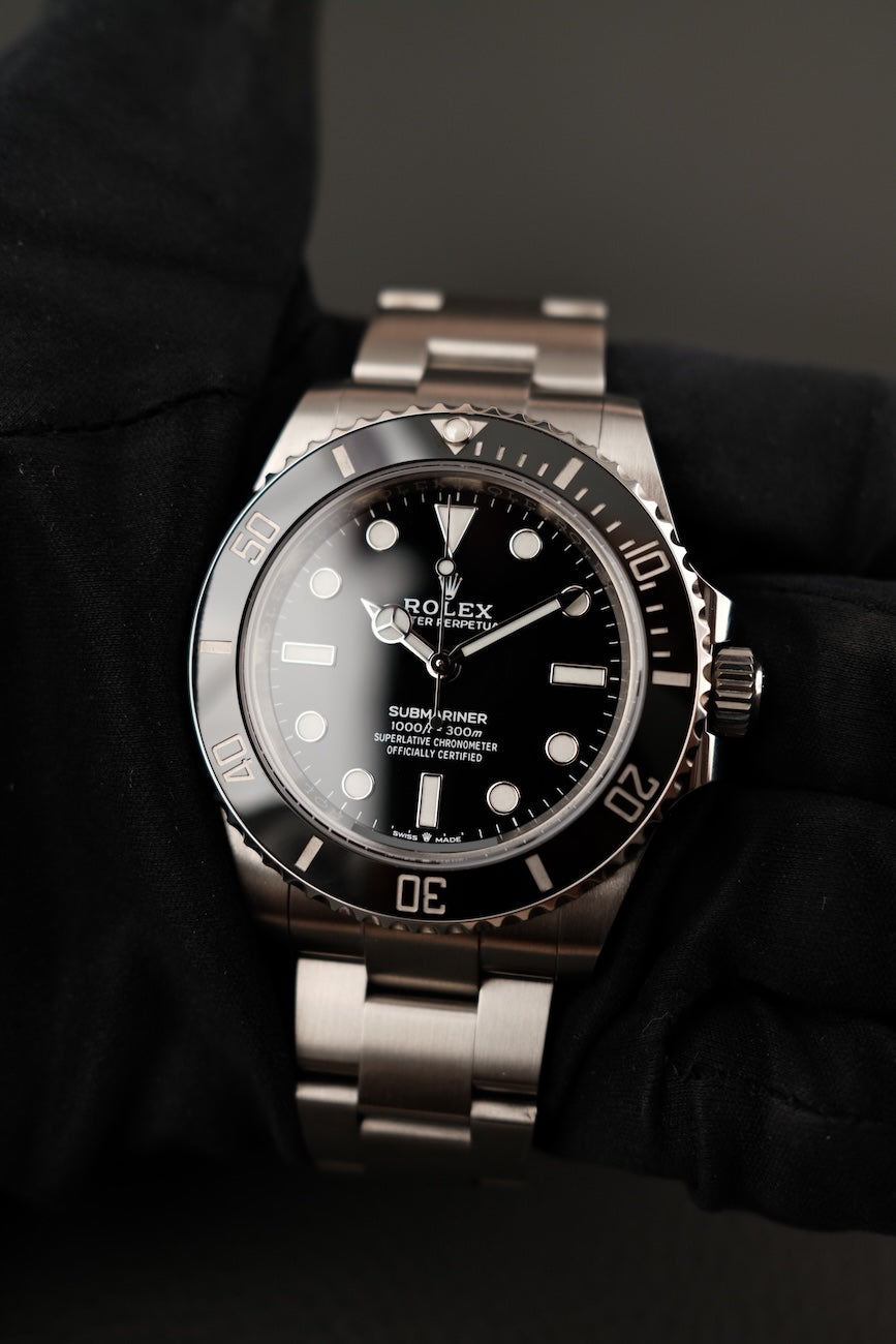 Rolex Submariner (No Date) 124060 Box + og. Papiere