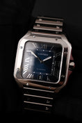 Carica l'immagine nel visualizzatore della galleria, Cartier Santos WSSA0071 Box + og. Papiere Blue Dial, 2024
