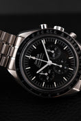 Charger l'image dans la visionneuse de la galerie, Omega Speedmaster Professional Moonwatch 31030425001002 Box + og. Papiere
