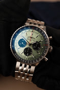 Charger l'image dans la visionneuse de la galerie, Breitling Navitimer 1 B01 Chronograph 43 AB0138241L1P1 Box + og. Papiere Green Dial, First Buyer's Invoice, German Delivered
